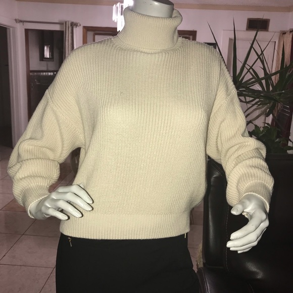 BRANDY 💕MELVILLE Size M - Picture 2 of 6